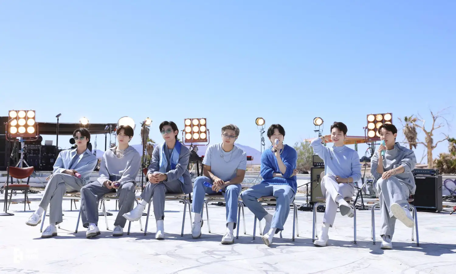 Kabar Bahagia Bagi ARMY! Bangtan Boys Resmi Perpanjang Kontrak dengan HYBE