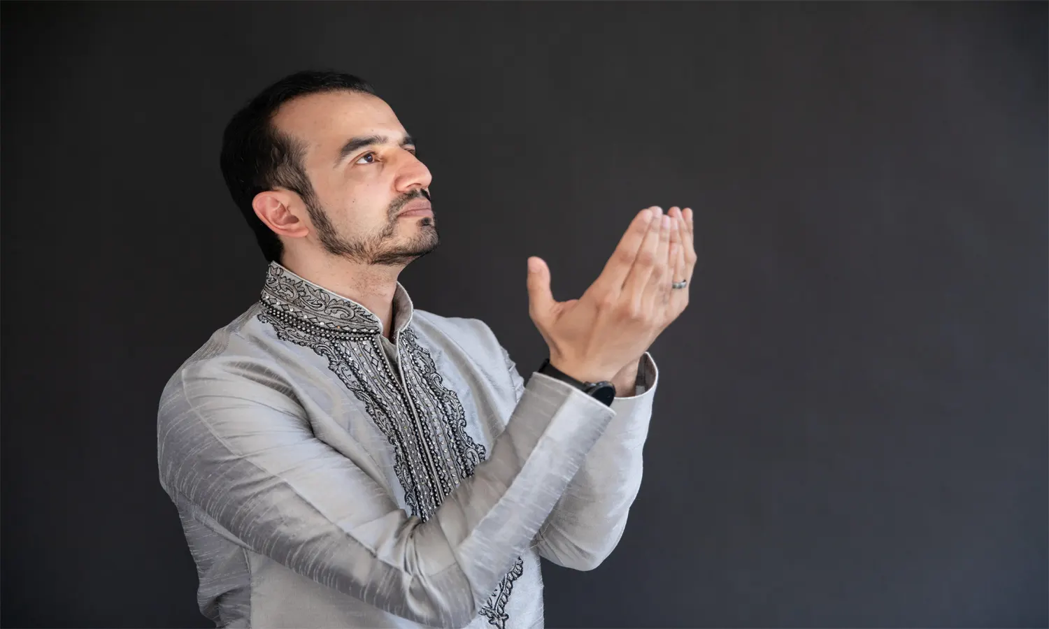 15 Doa Sehari-Hari yang Wajib Dihafal Umat Muslim