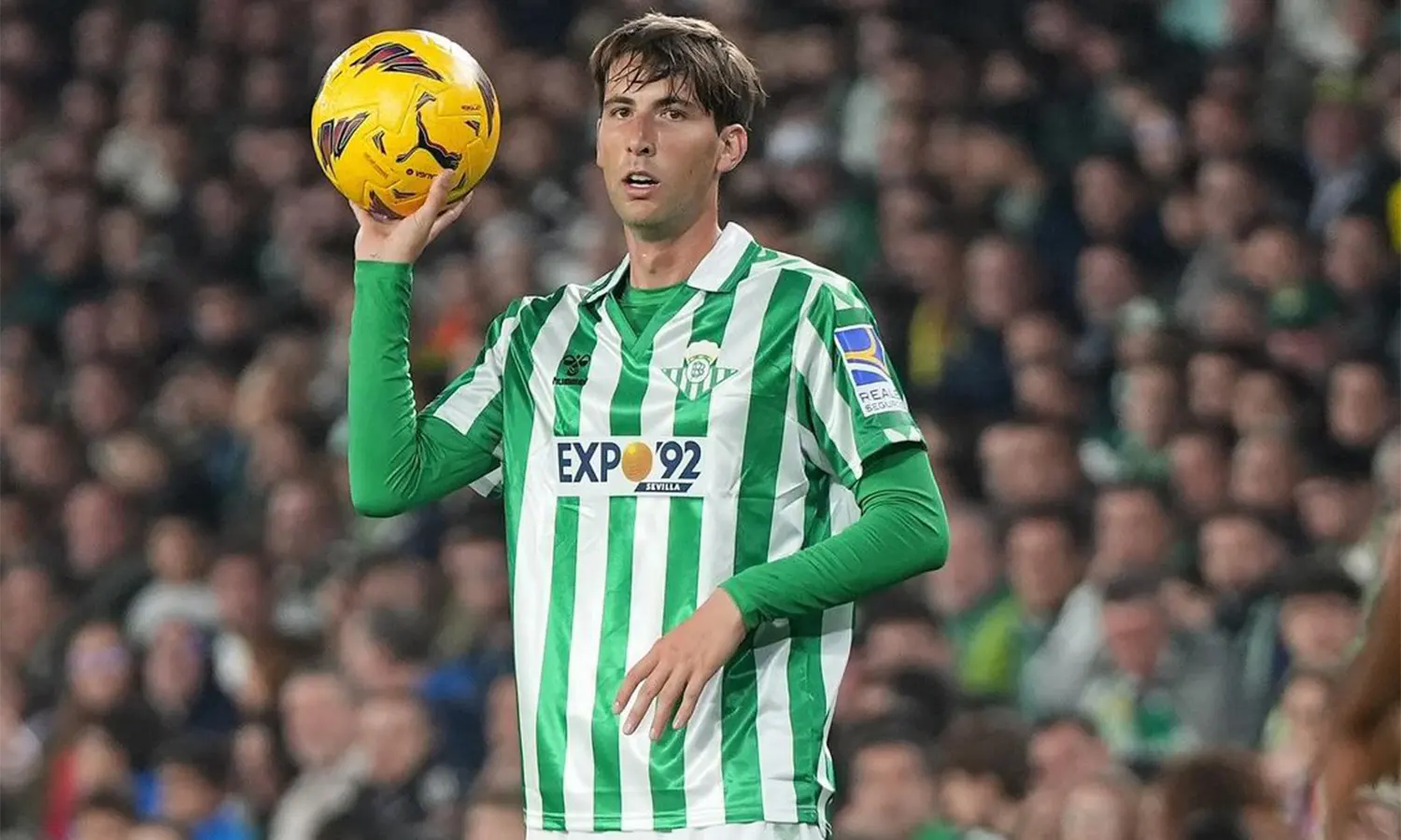 Juan Miranda Akan Merapat ke AC Milan, Kesepakatan Tercapai dengan Real Betis