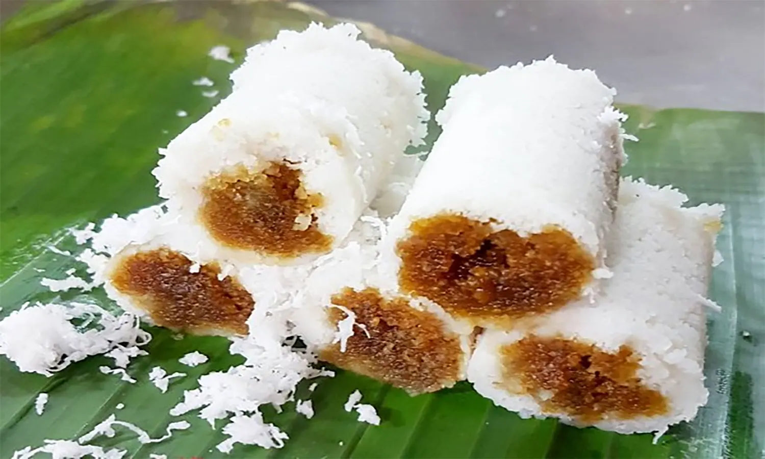 Resep dan Cara Membuat Putu Bambu