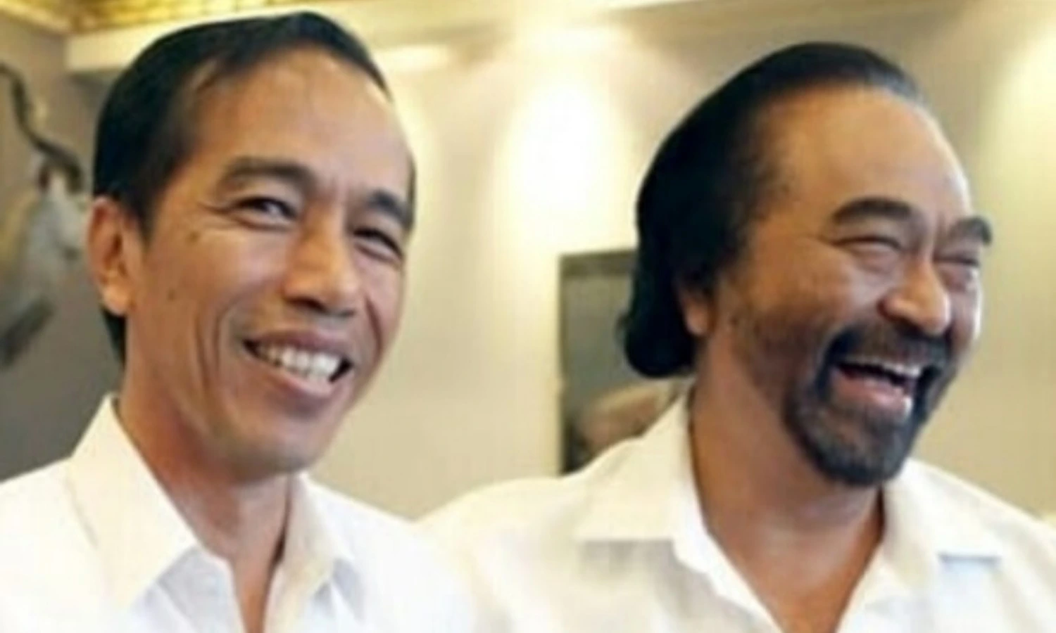 Membaca Intrik Politik di Balik Pertemuan Jokowi-Surya Paloh