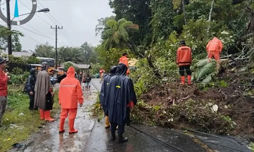 Transportasi Darat Terganggu, Bantuan Udara Jadi Andalan Untuk Bencana Sumatra